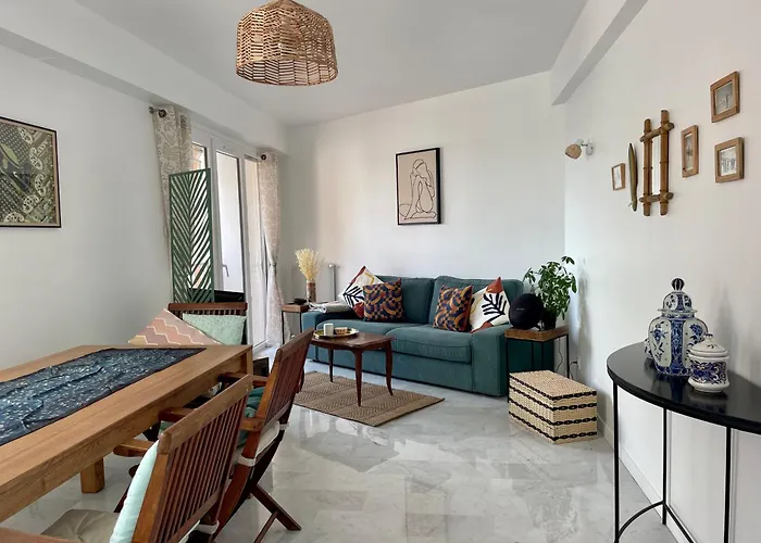 Bright Appartment With View