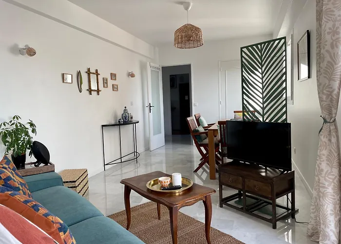 Bright Appartment With View